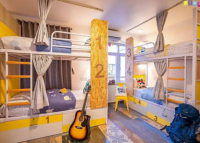 Hostel Flock *