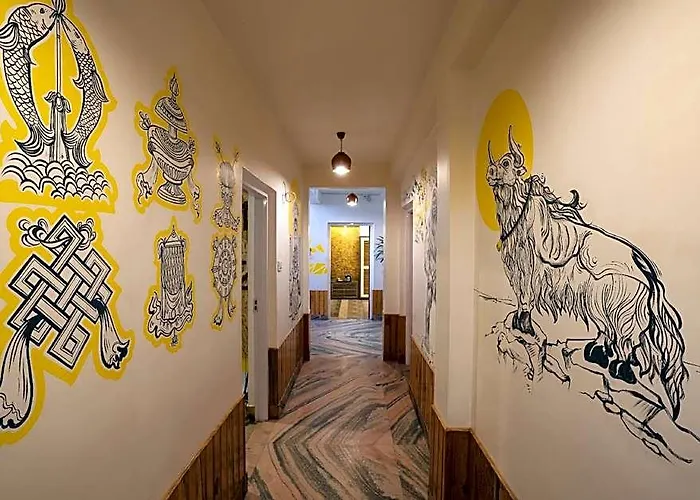 Hostel Flock *